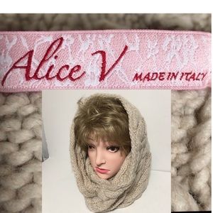 Chunky Cable knit circle infinity scarf oatmeal Alice V ITALY EUC